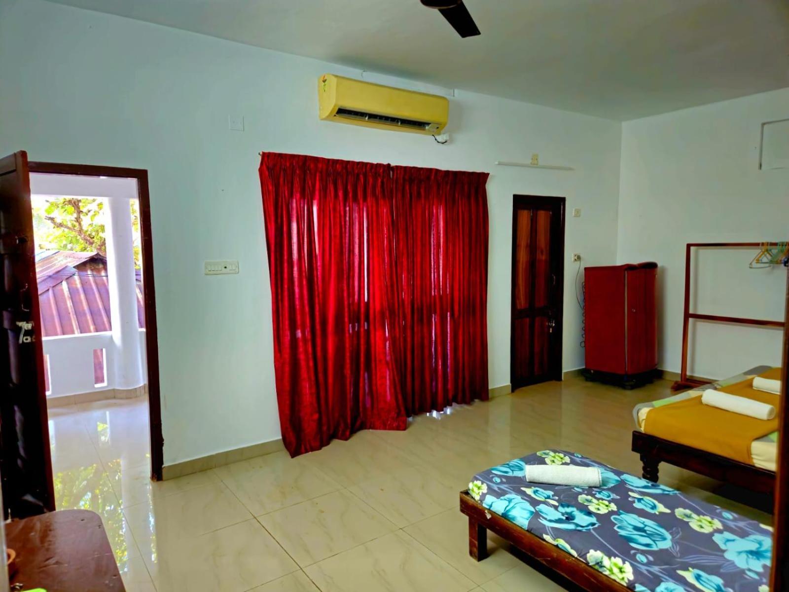Orion Seaview Beach Hotel Ковалам Екстериор снимка
